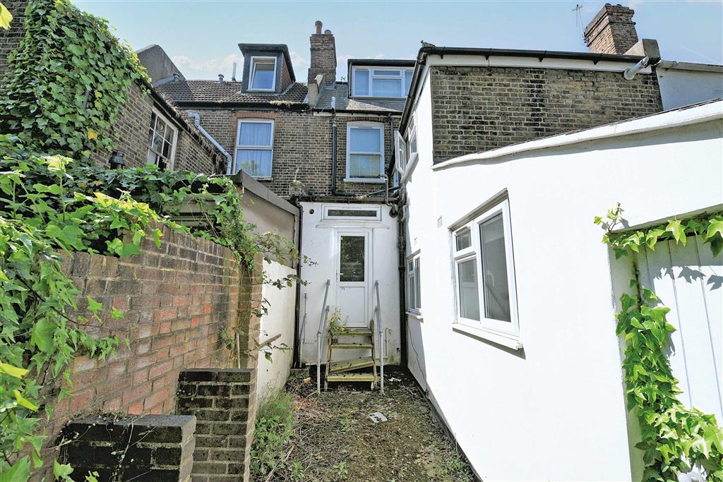 105a, Plumstead Common Road, WOOLWICH, London, SE18 3AU