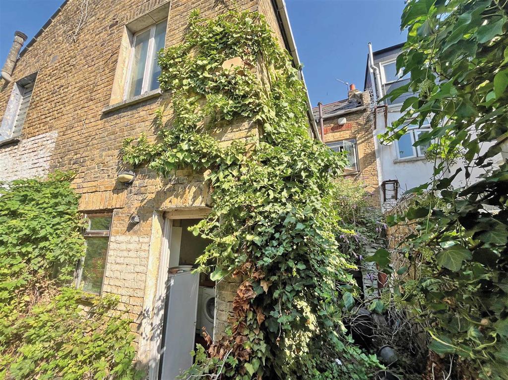 28, Woolwich Road, GREENWICH, London, SE10 0JU