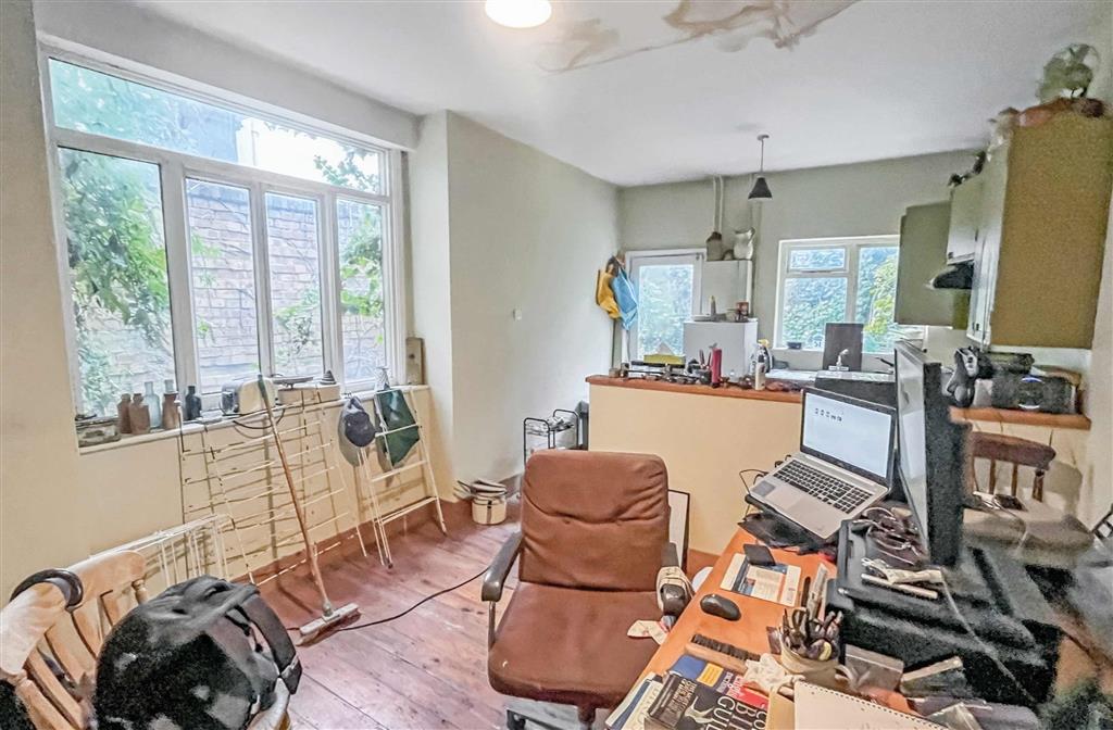 28, Woolwich Road, GREENWICH, London, SE10 0JU