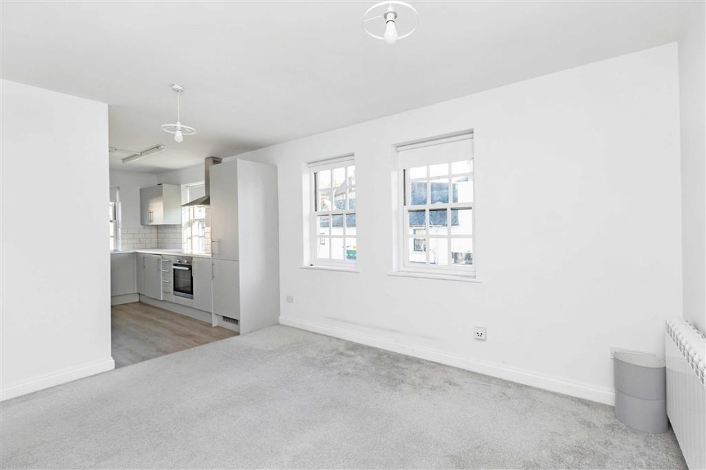 Flat 7, Mill House, Nelson Street, BUCKINGHAM, Buckinghamshire, MK18 1GW