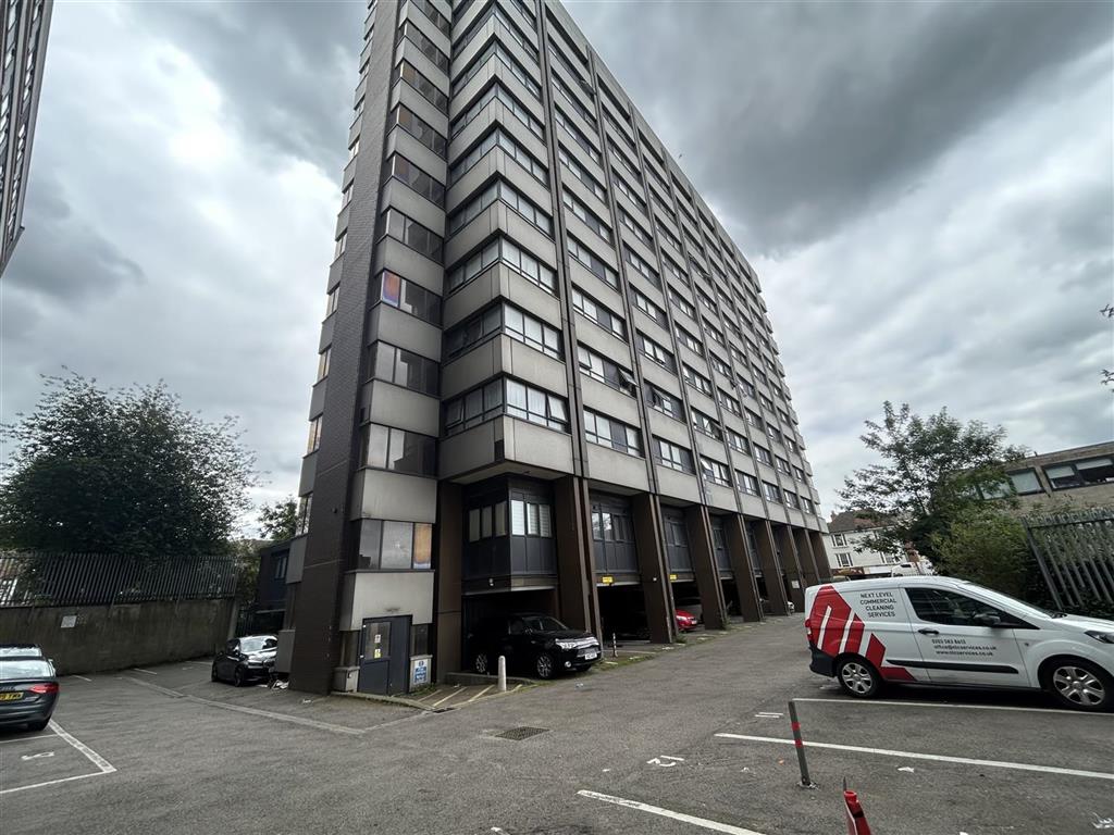 Flat 10, Miller Heights, 43-51 Lower Stone Street, MAIDSTONE, Kent, ME15 6LN