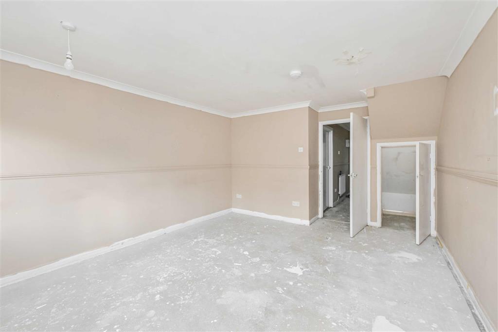 7, Campbell Close, HARLOW, Essex, CM17 9EW