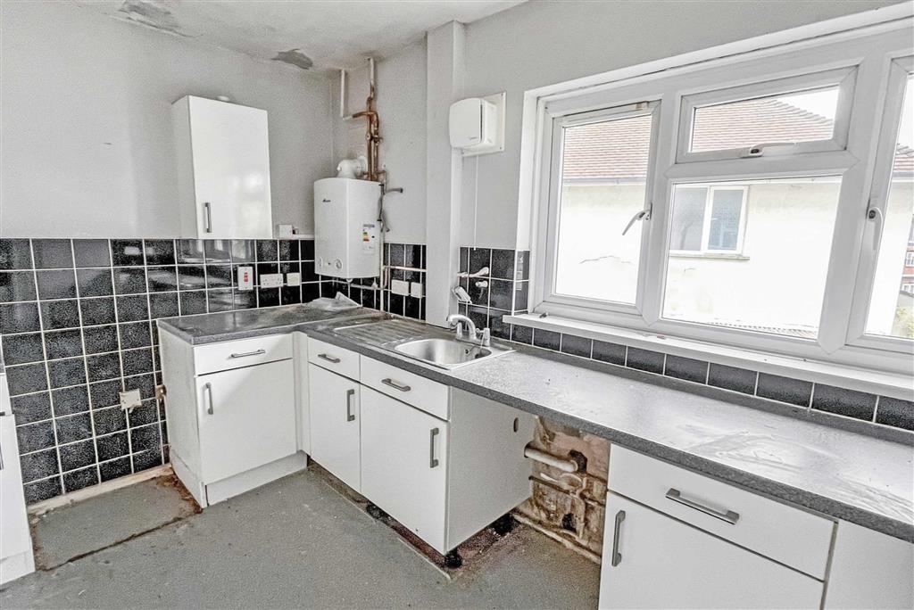 37, Pembury Crescent, SIDCUP, Kent, DA14 4QA