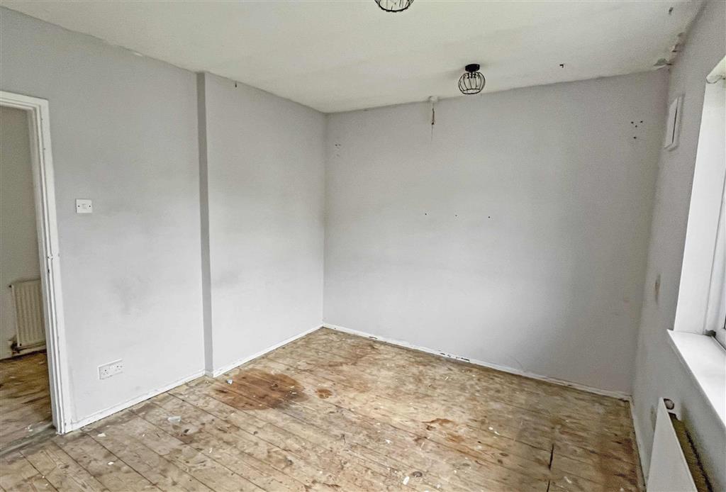 37, Pembury Crescent, SIDCUP, Kent, DA14 4QA