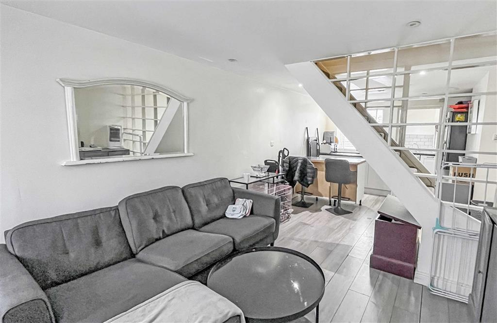 3, Old Hill, ORPINGTON, Kent, BR6 6BW