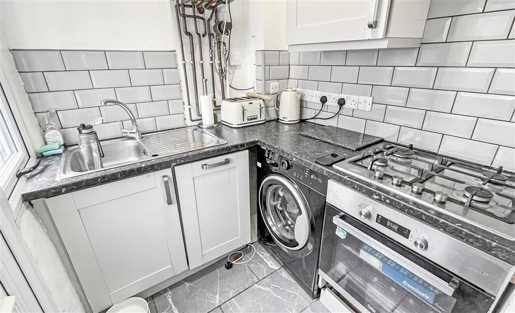 3, Old Hill, ORPINGTON, Kent, BR6 6BW