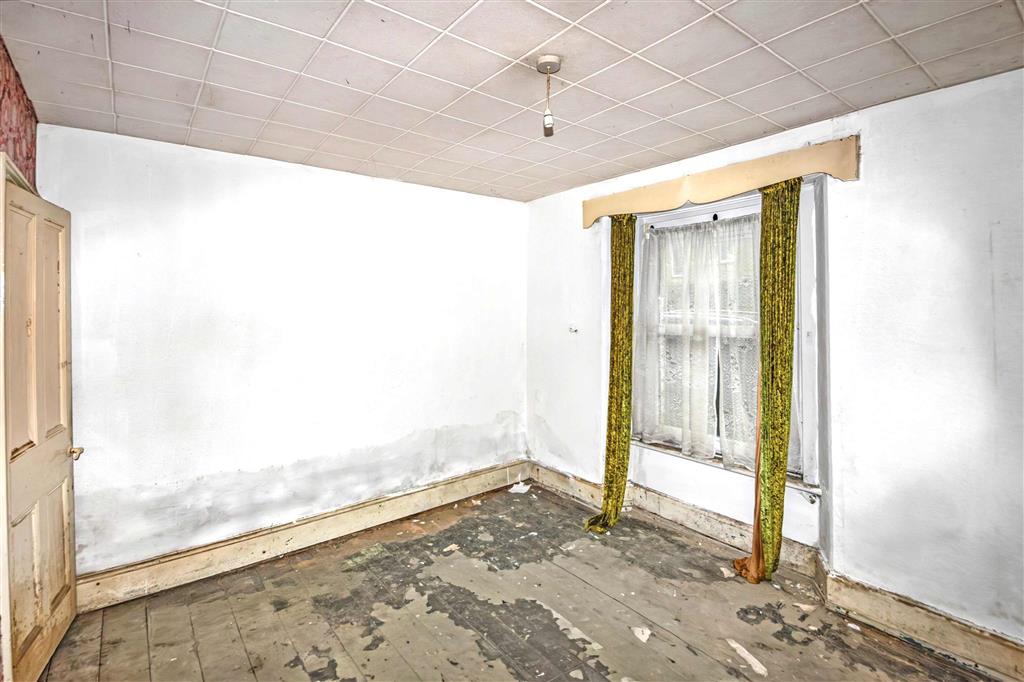 27, Parliament Street, STROUD, Gloucestershire, GL5 1LN