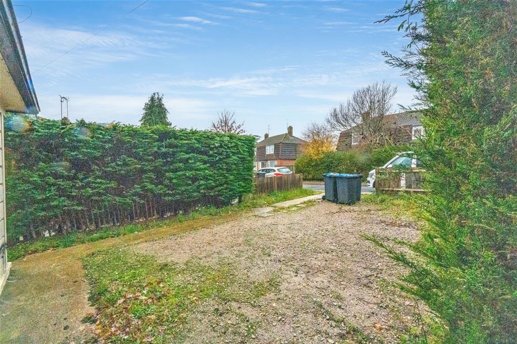 46, Eastdale Road, BURGESS HILL, West Sussex, RH15 0NH
