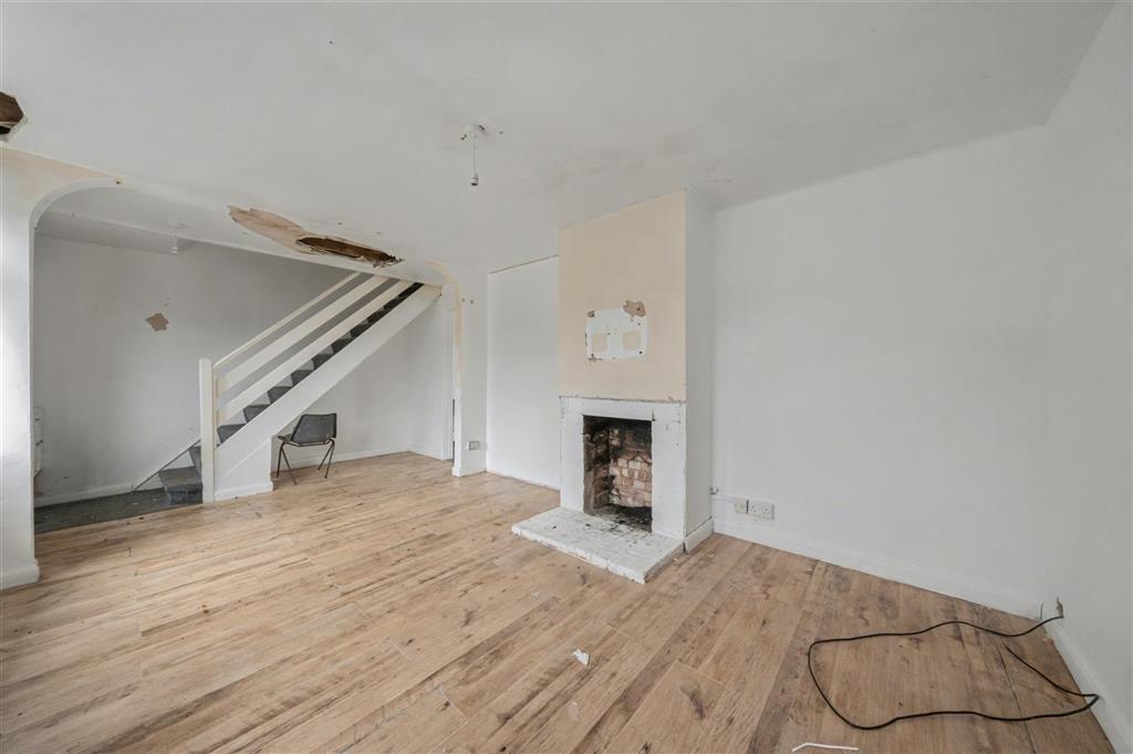 46, Eastdale Road, BURGESS HILL, West Sussex, RH15 0NH