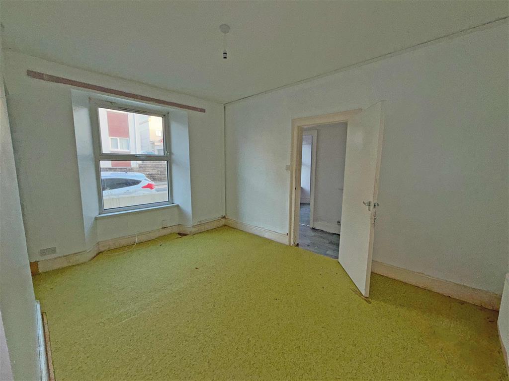 27, Warren Street, PLYMOUTH, Devon, PL2 1RQ