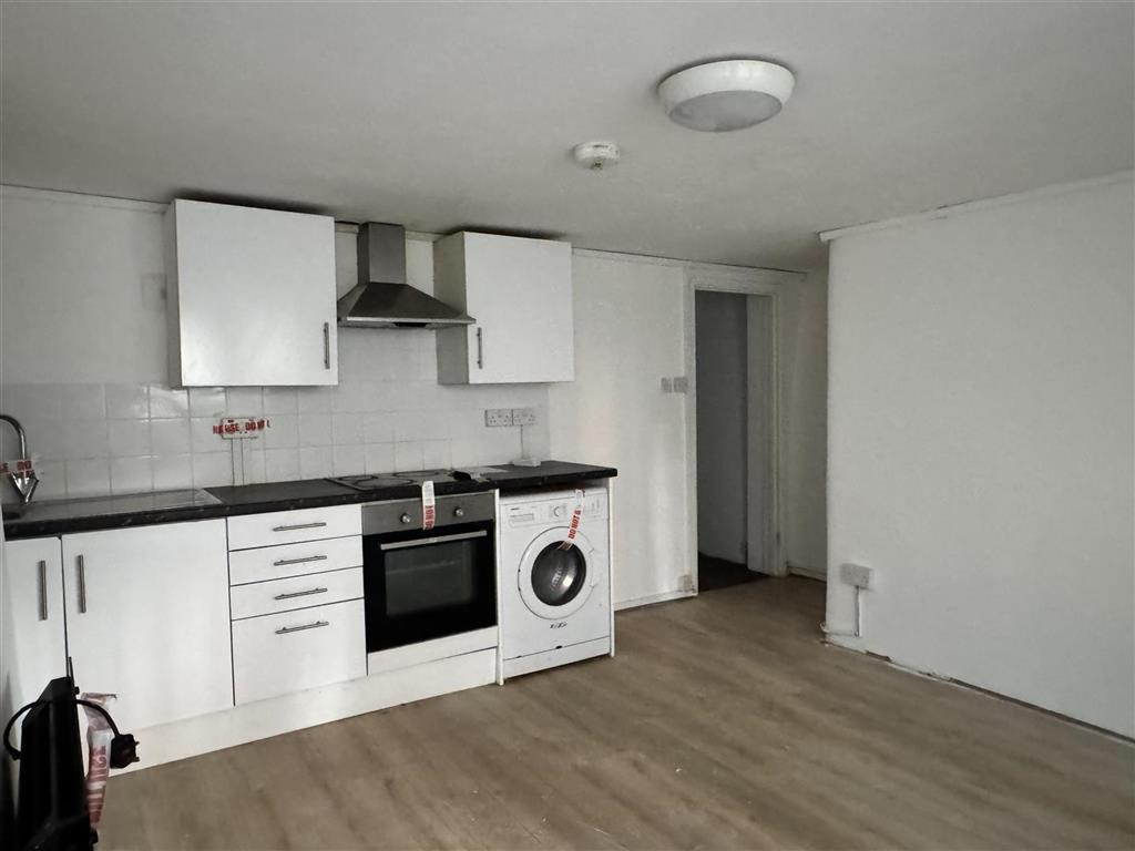 Flat 1, 34, The Polygon, SOUTHAMPTON, Hampshire, SO15 2BN