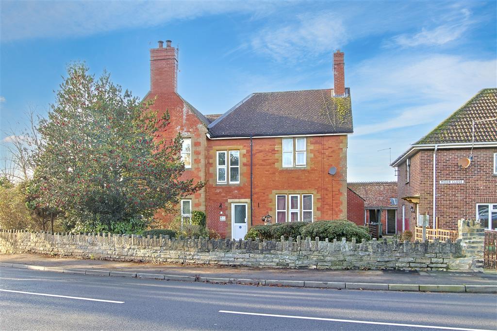 3, Moor Close, LANGPORT, Somerset, TA10 9RR