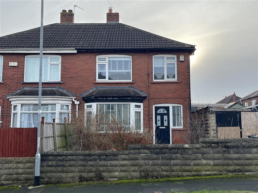 11, Back Mount Pleasant, LEEDS, West Yorkshire, LS10 3TD