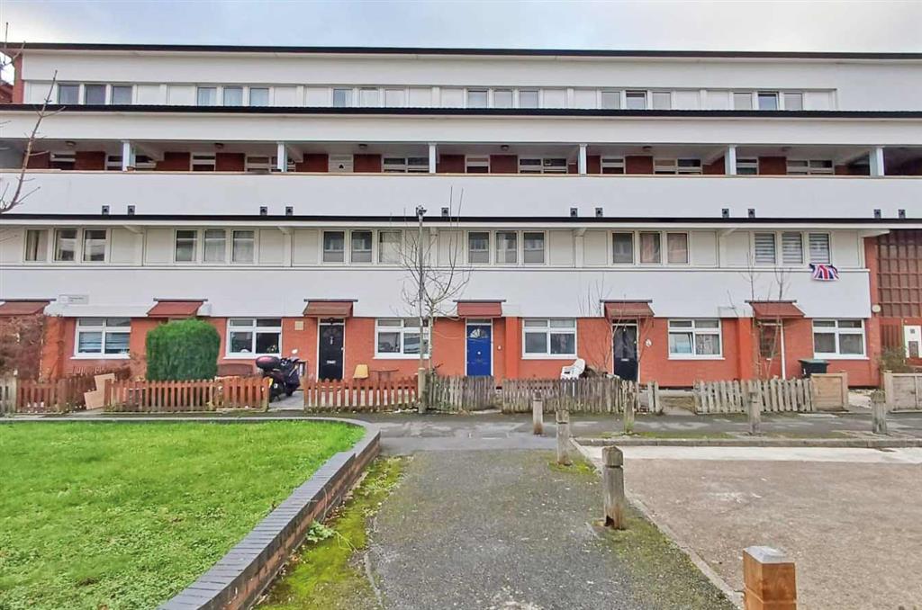 10, Timsbury Walk, ROEHAMPTON, London, SW15 4LN