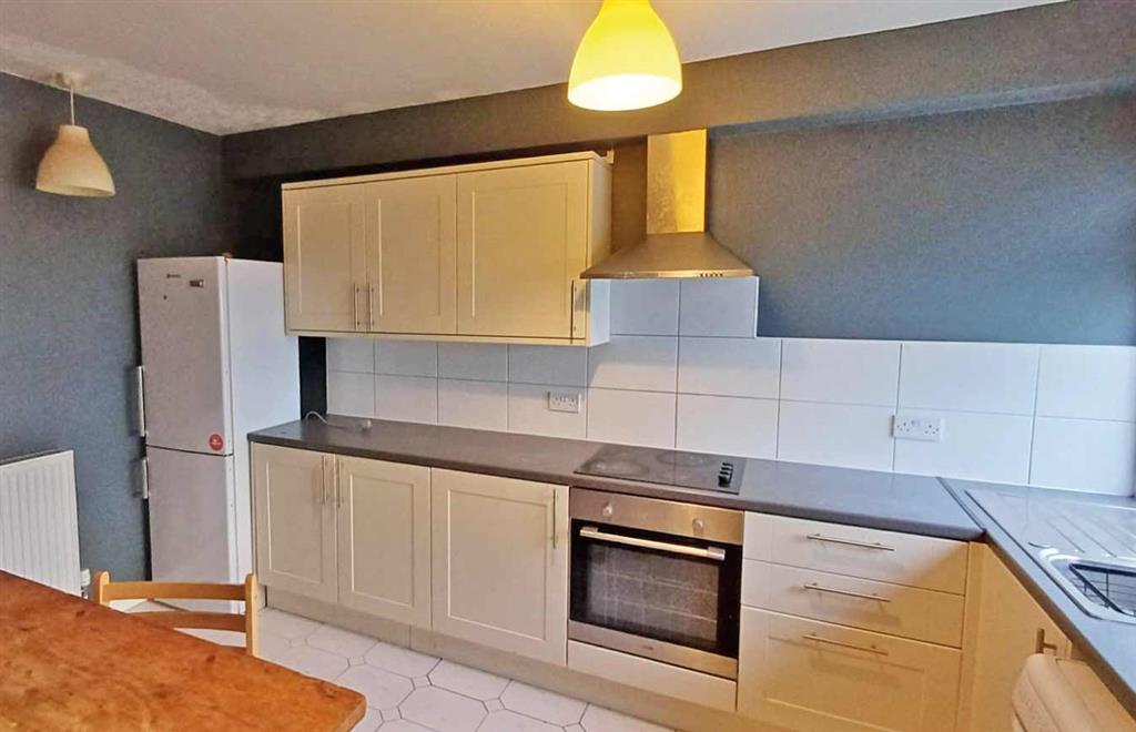 10, Timsbury Walk, ROEHAMPTON, London, SW15 4LN