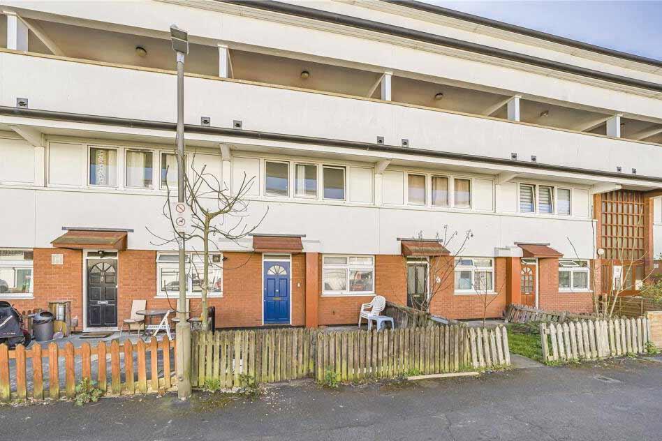 10, Timsbury Walk, ROEHAMPTON, London, SW15 4LN