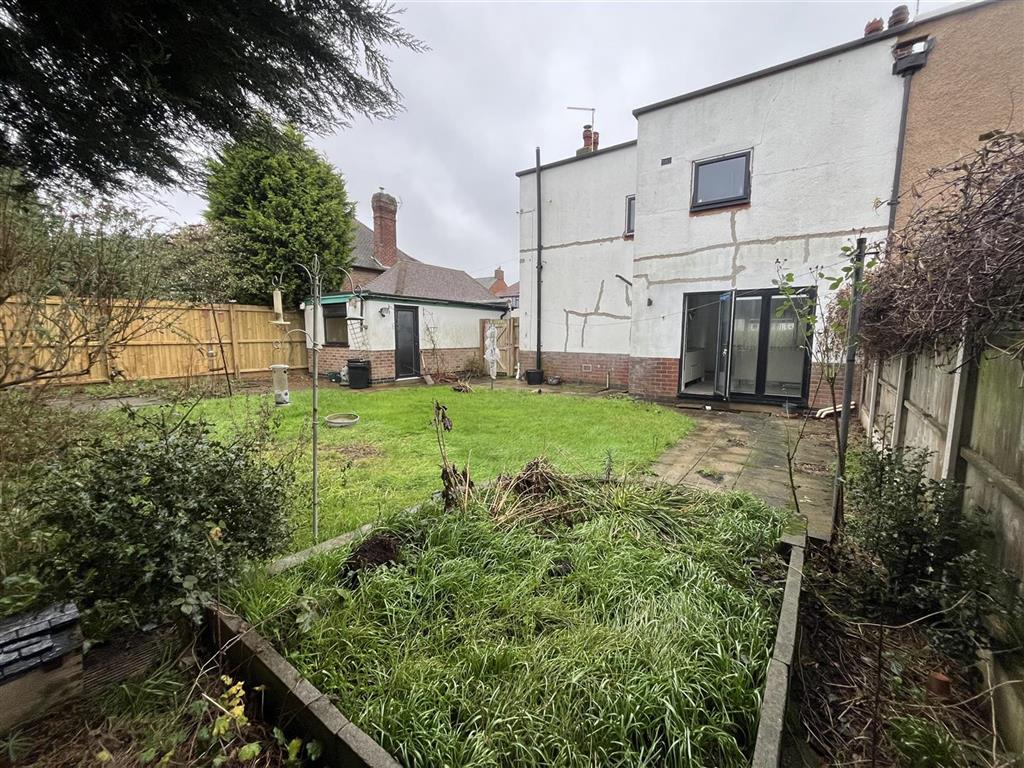 4, Glenmore Avenue, LOUGHBOROUGH, Leicestershire, LE12 9LH