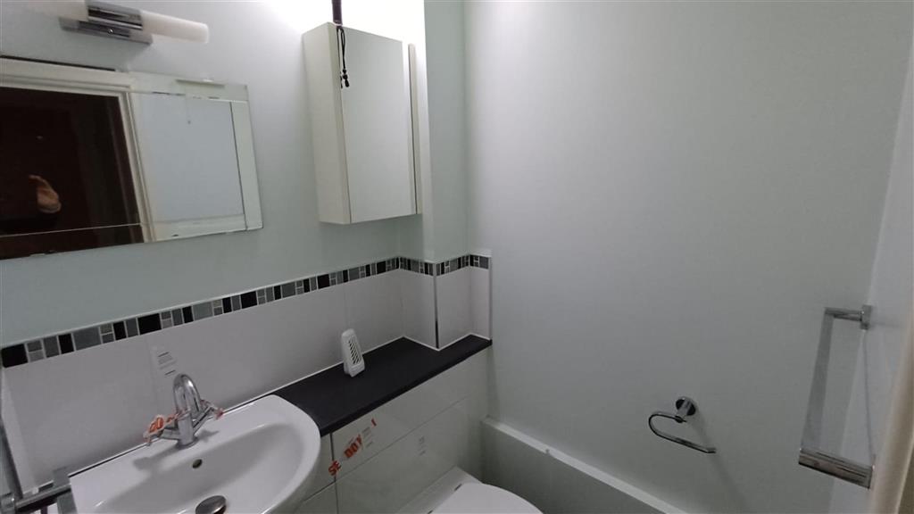 40, Perry Avenue, EAST ACTON, London, W3 6YQ