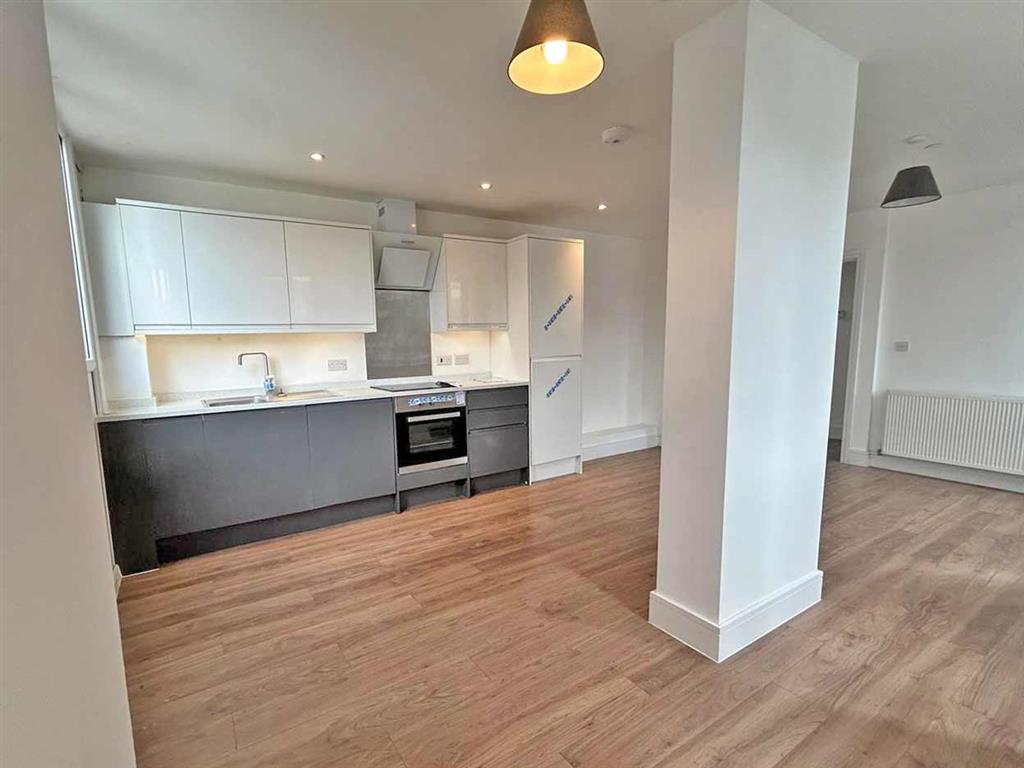 Flat 10, Miller Heights, 43-51 Lower Stone Street, MAIDSTONE, Kent, ME15 6LN