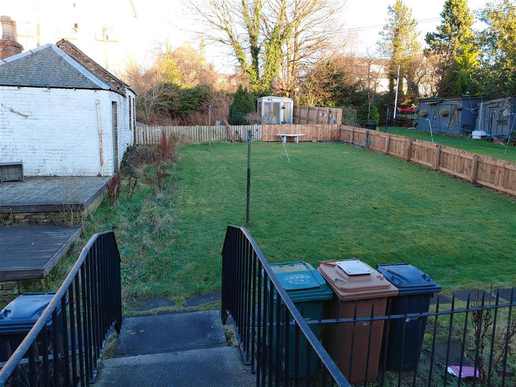 7 Bryson Place, Mid Street, BATHGATE, West Lothian, EH48 1PT