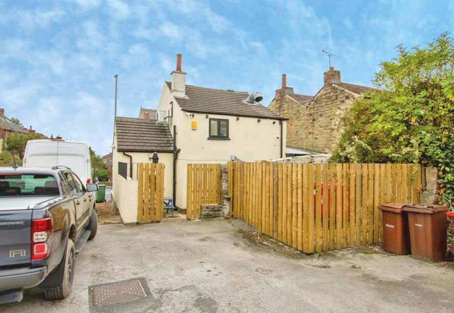 55, Lake Lock Road, WAKEFIELD, West Yorkshire, WF3 4HP