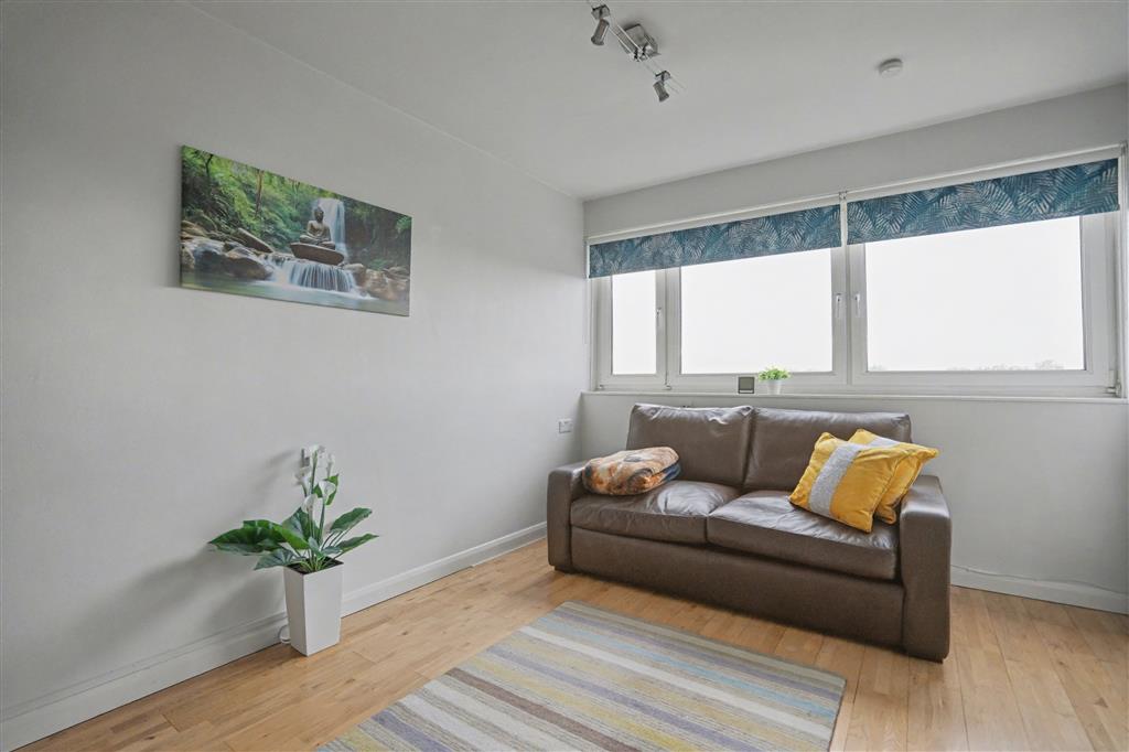 50, Lampeter Square, FULHAM, London, W6 8PT
