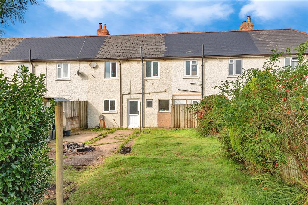 8, Banfields, TIVERTON, Devon, EX16 9BA