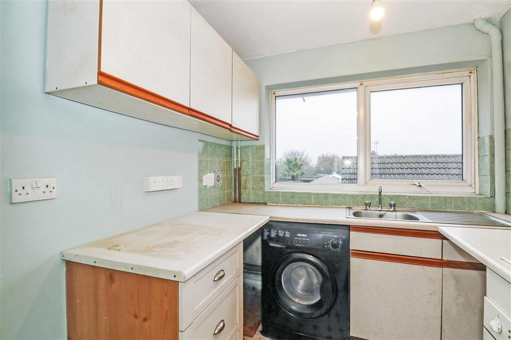 4 Rectory Court, Rectory Gardens, WHITSTABLE, Kent, CT5 2LY