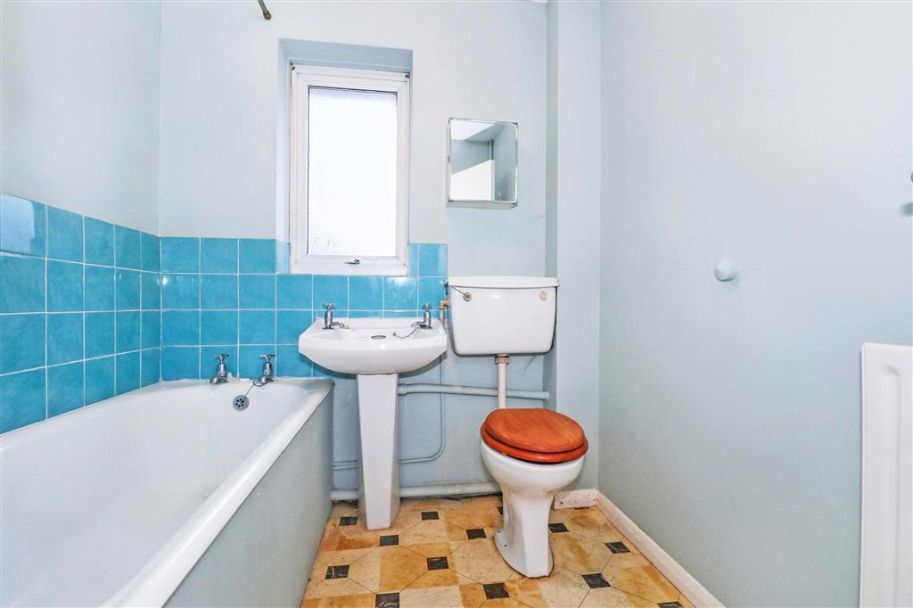 4 Rectory Court, Rectory Gardens, WHITSTABLE, Kent, CT5 2LY