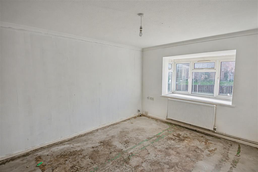 33, Sedgemoor Close, YEOVIL, Somerset, BA21 5NS