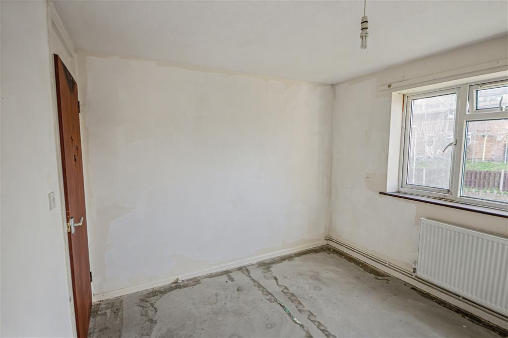 33, Sedgemoor Close, YEOVIL, Somerset, BA21 5NS