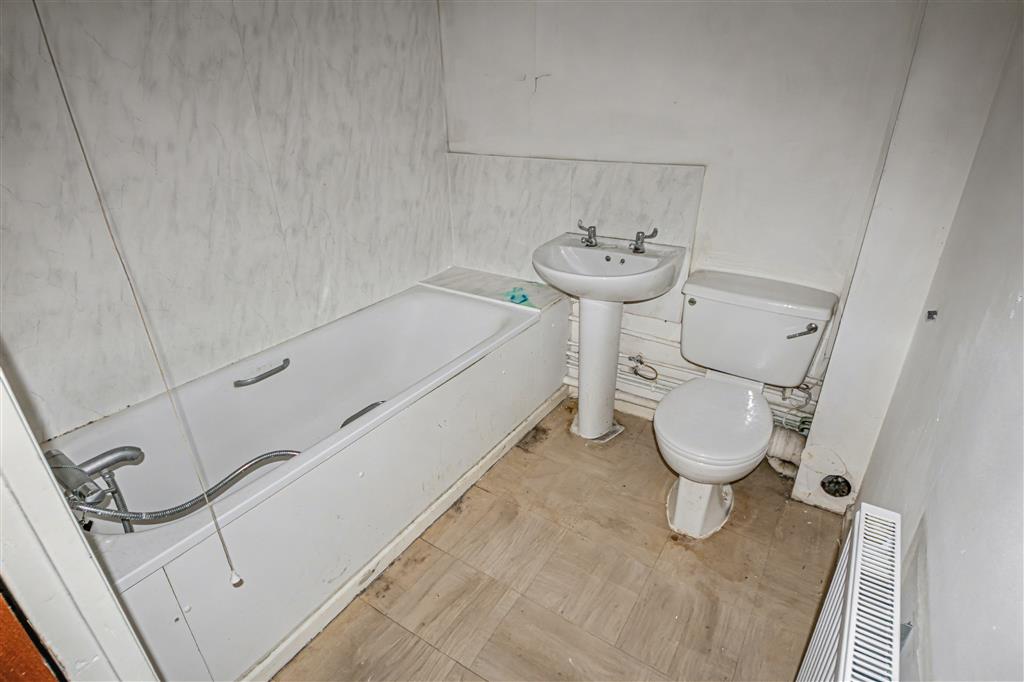 33, Sedgemoor Close, YEOVIL, Somerset, BA21 5NS