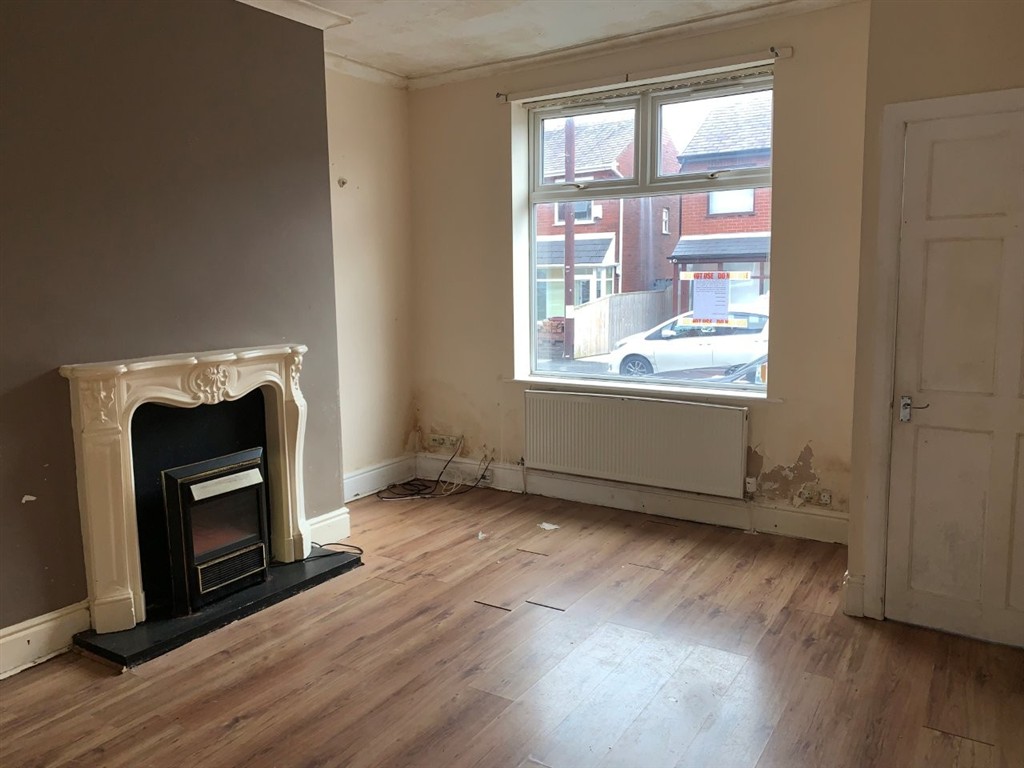 121, Longfield Road, BOLTON, Lancashire, BL3 3SZ