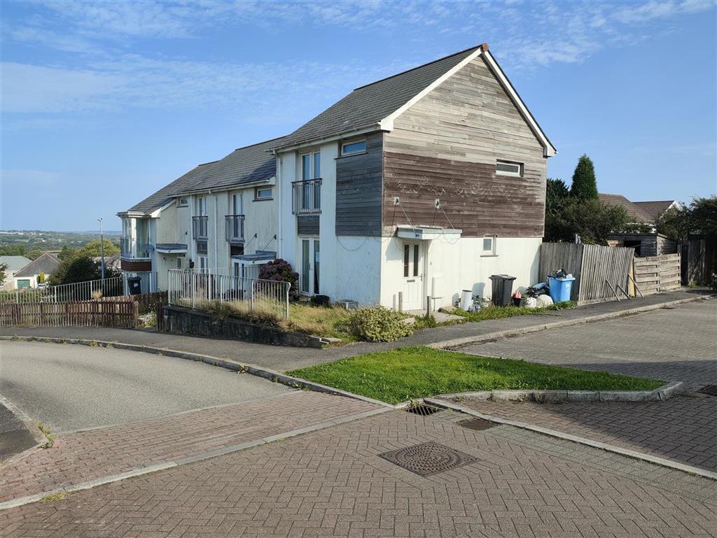 4, Hendra Heights, ST. AUSTELL, Cornwall, PL26 8FZ