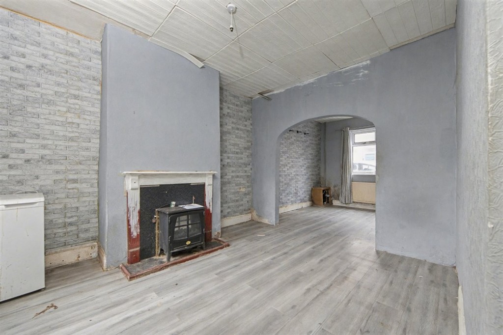 50, Cook Street, BARROW-IN-FURNESS, Cumbria, LA14 5TE