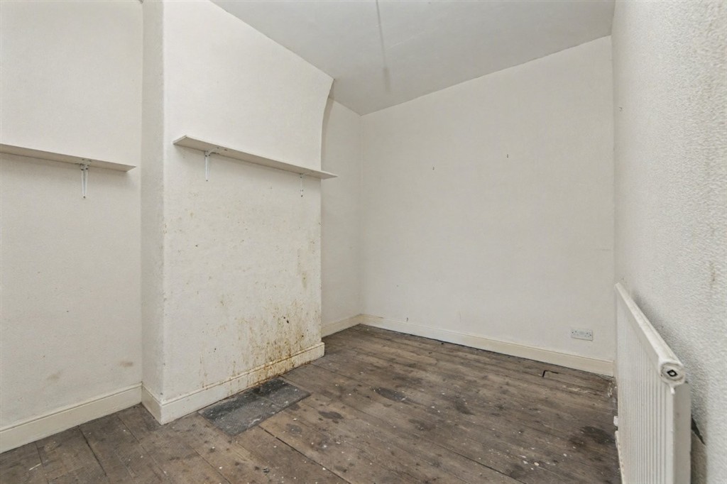 50, Cook Street, BARROW-IN-FURNESS, Cumbria, LA14 5TE