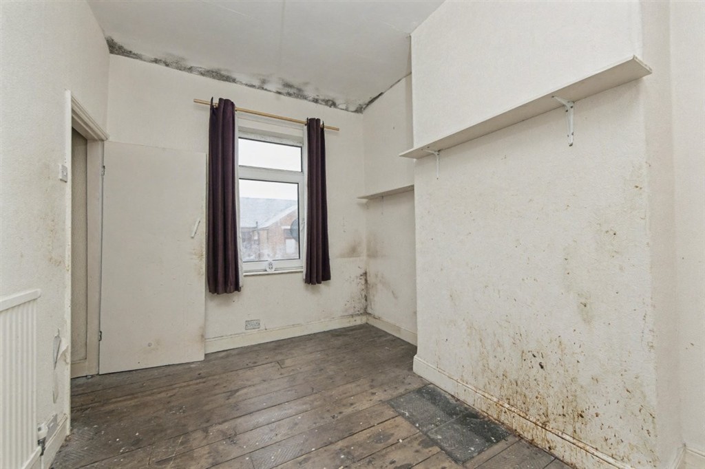 50, Cook Street, BARROW-IN-FURNESS, Cumbria, LA14 5TE