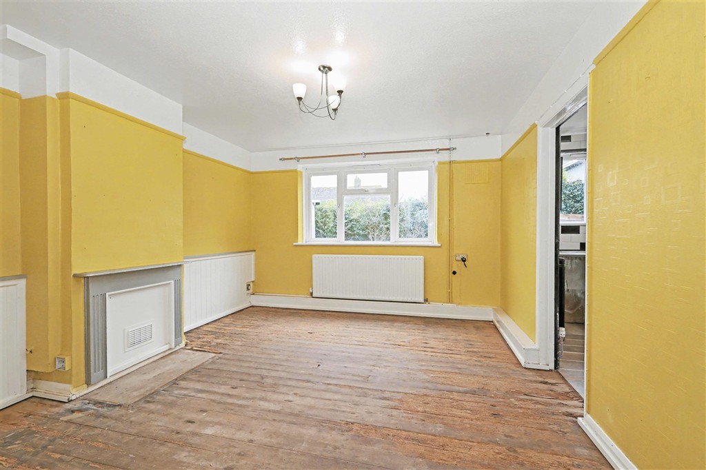 34, Addiscombe Gardens, MARGATE, Kent, CT9 2RU