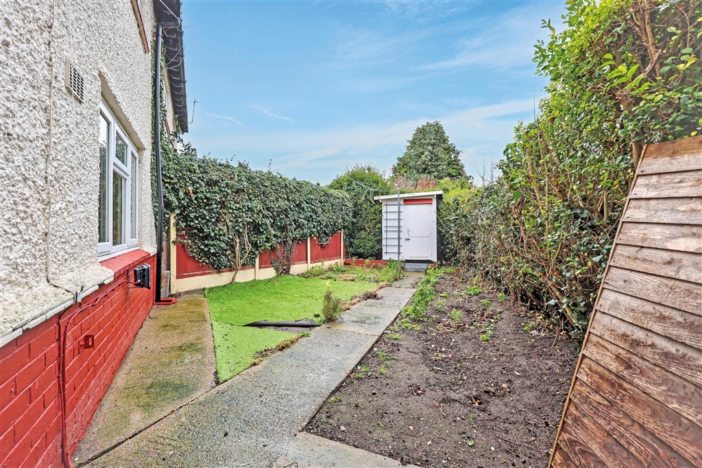 34, Addiscombe Gardens, MARGATE, Kent, CT9 2RU