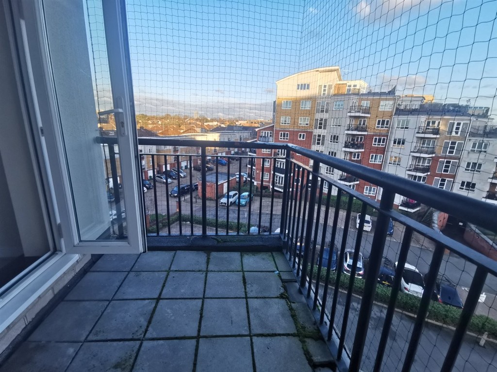 Flat 36, Omega Court, The Gateway, WATFORD, Hertfordshire, WD18 7HG