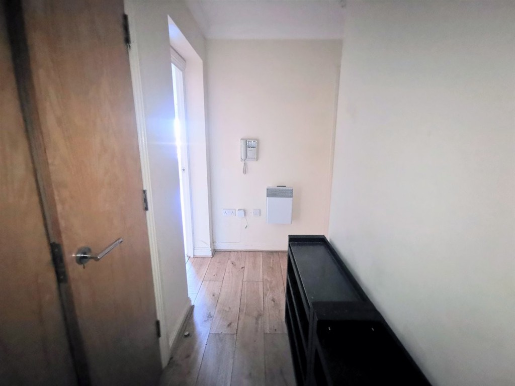 Flat 36, Omega Court, The Gateway, WATFORD, Hertfordshire, WD18 7HG
