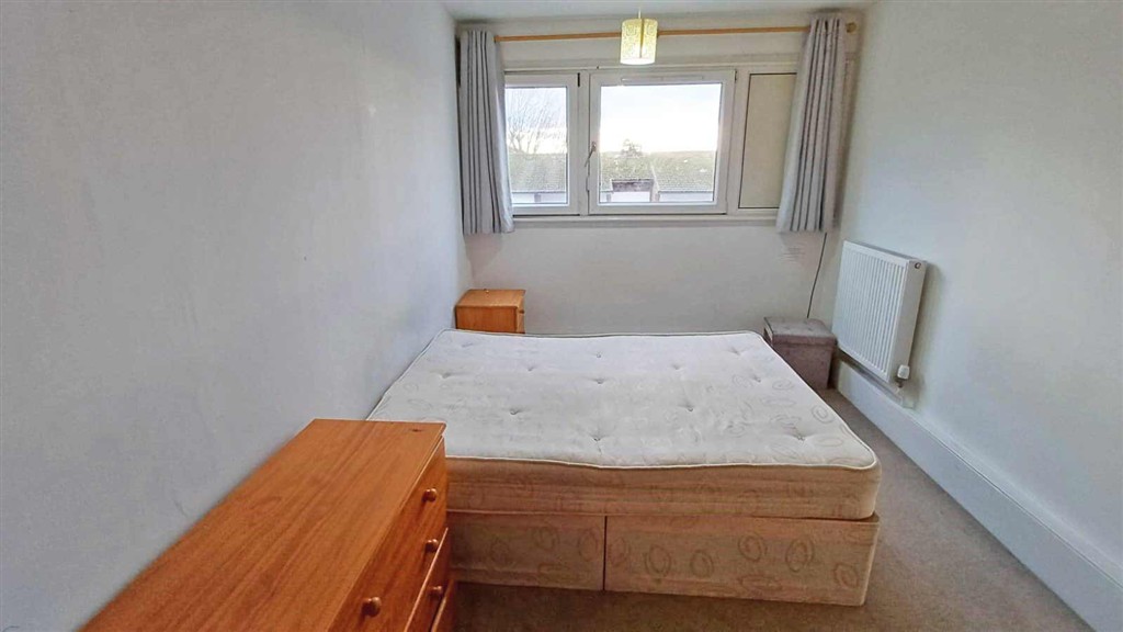 10, Timsbury Walk, ROEHAMPTON, London, SW15 4LN