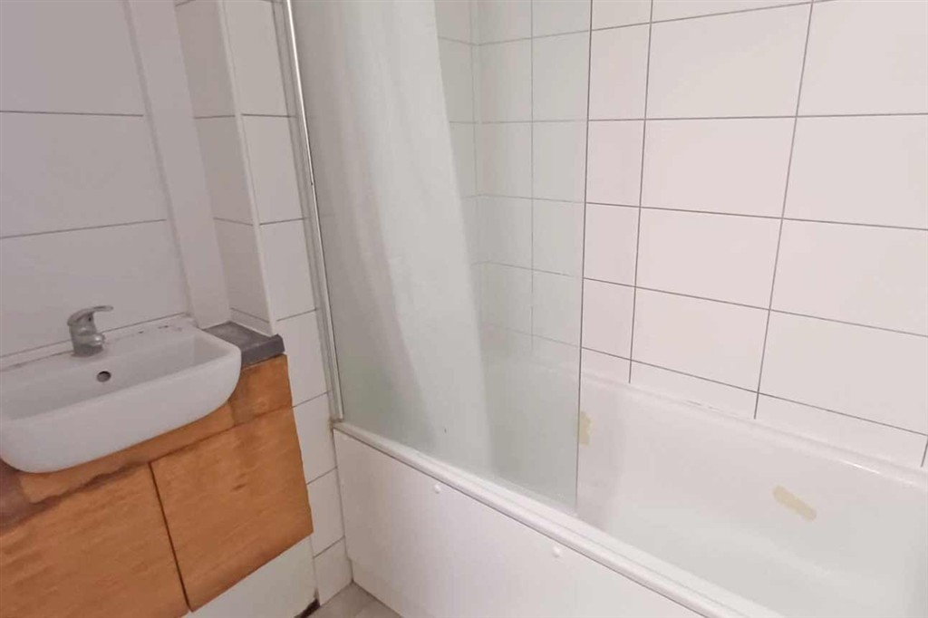 10, Timsbury Walk, ROEHAMPTON, London, SW15 4LN