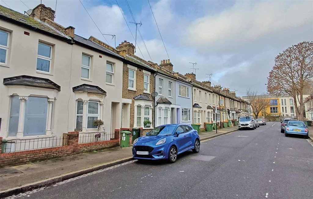 11, Holness Road, London, E15 4EN