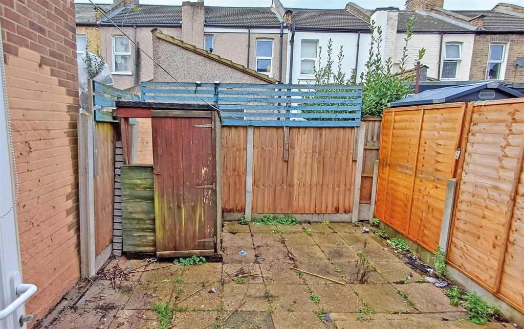 11, Holness Road, London, E15 4EN