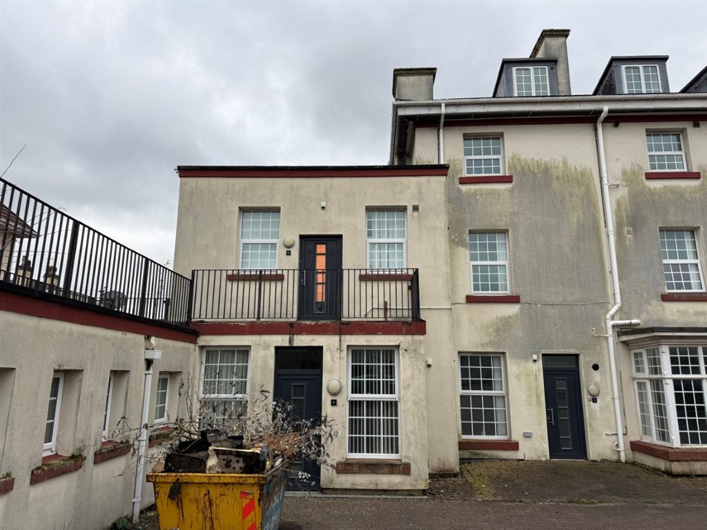 Flat 6, 22, Montpellier Crescent, WALLASEY, Merseyside, CH45 9AB