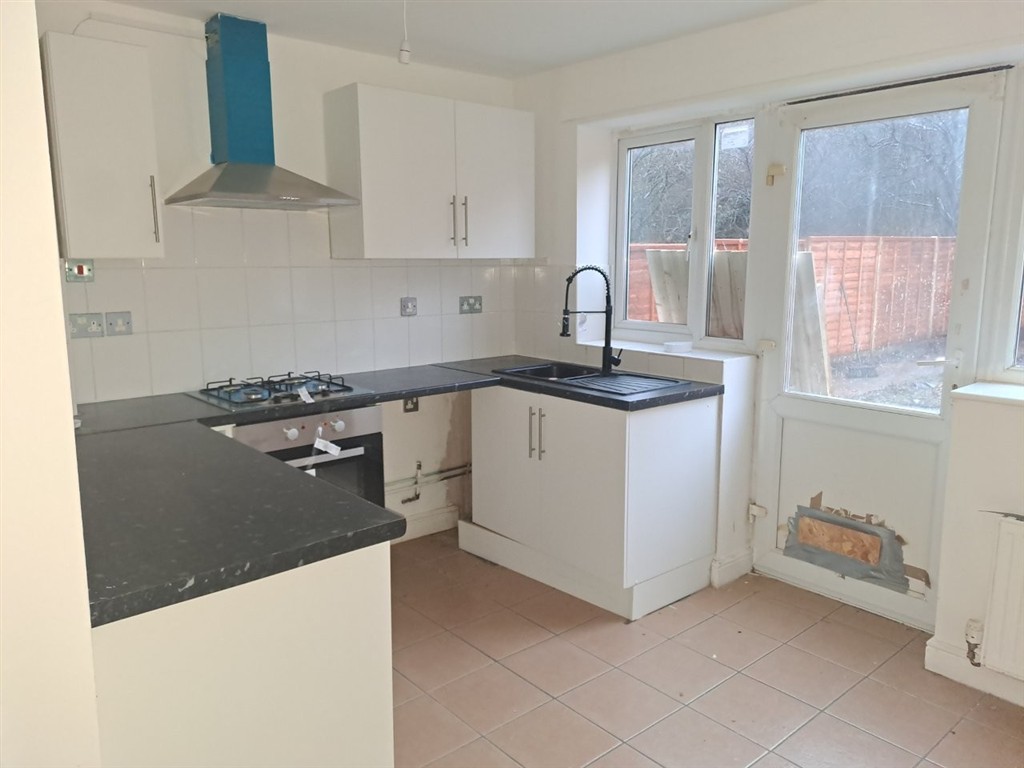 6, Lodge Court, TELFORD, Shropshire, TF2 7SE