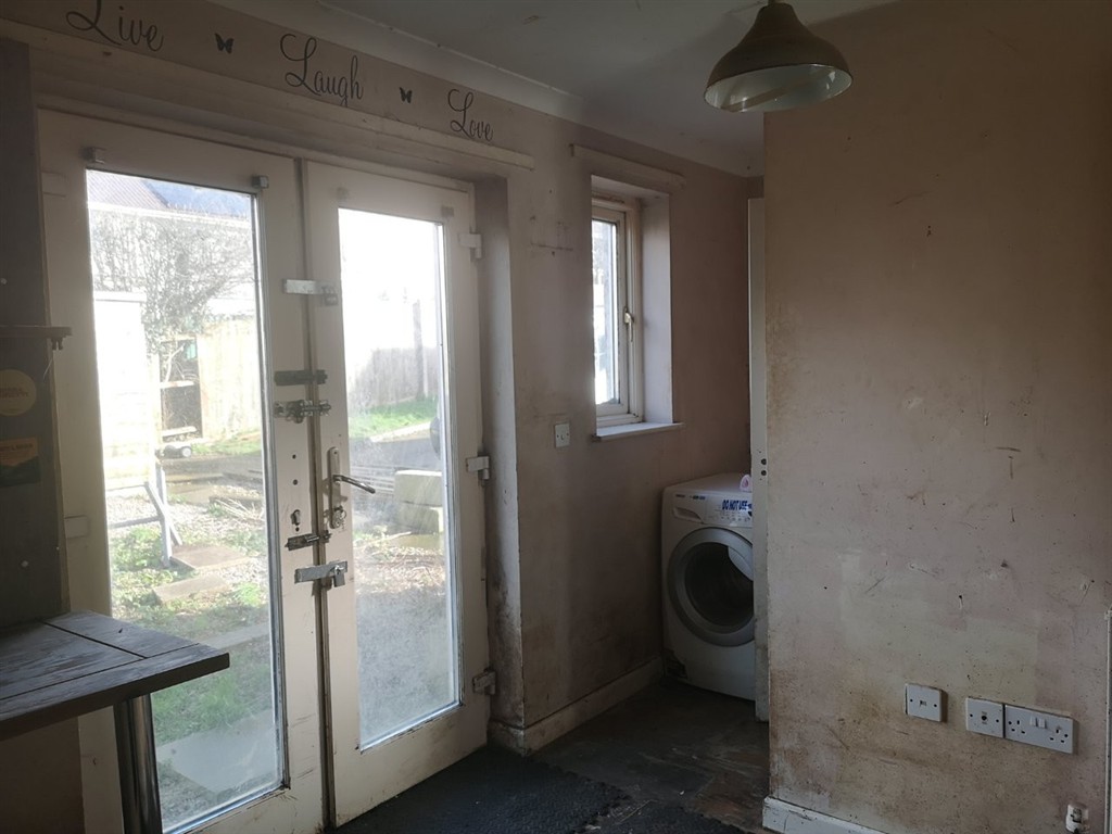 4, Hendra Heights, ST. AUSTELL, Cornwall, PL26 8FZ