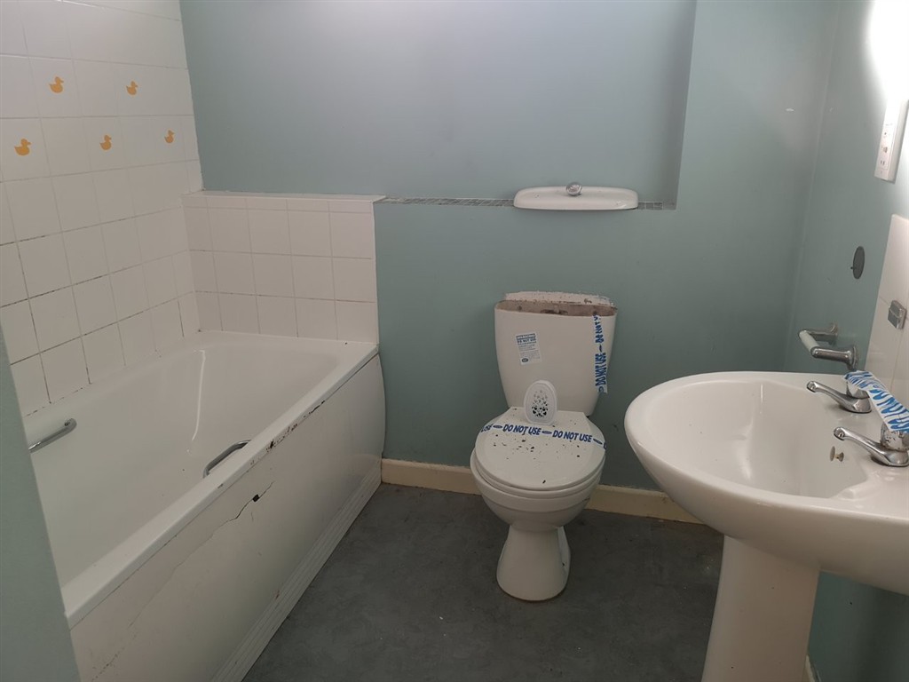 4, Hendra Heights, ST. AUSTELL, Cornwall, PL26 8FZ