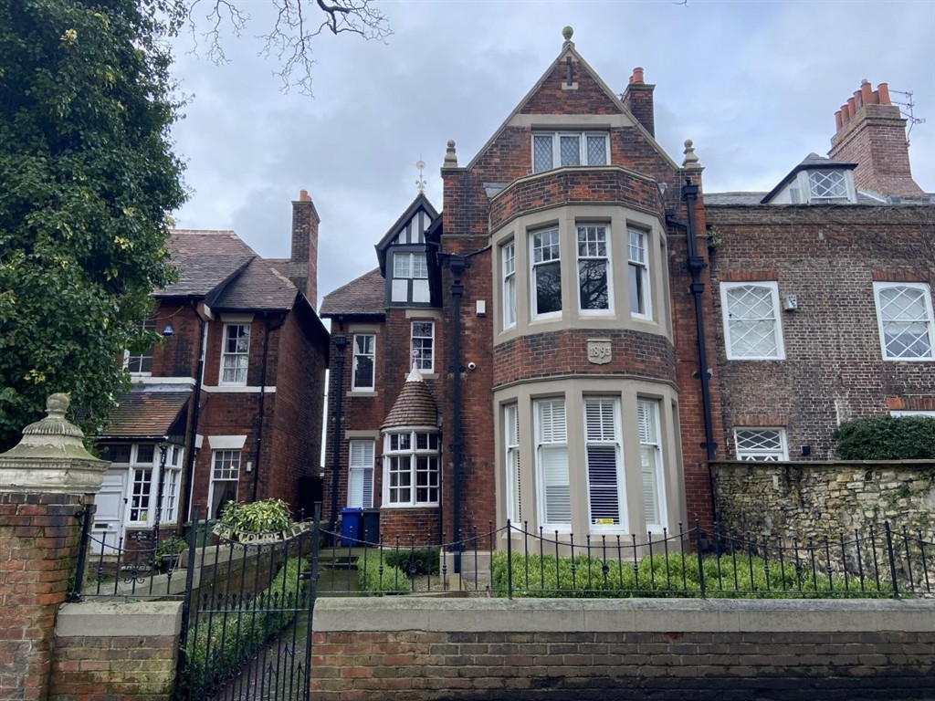 16, Westoe Village, SOUTH SHIELDS, Tyne and Wear, NE33 3EB
